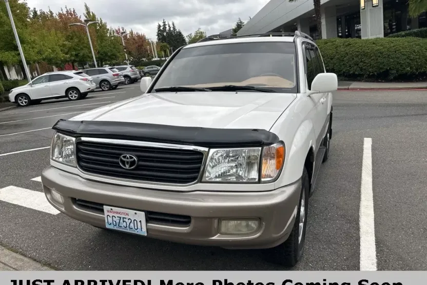 1999 Toyota Land Cruiser Base photo 1
