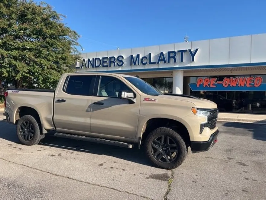 2022 Chevrolet Silverado 1500 LT Trail Boss photo 1