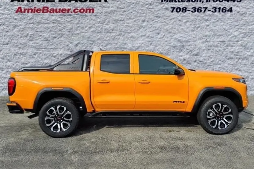 2025 Gmc Canyon AT4 photo 1