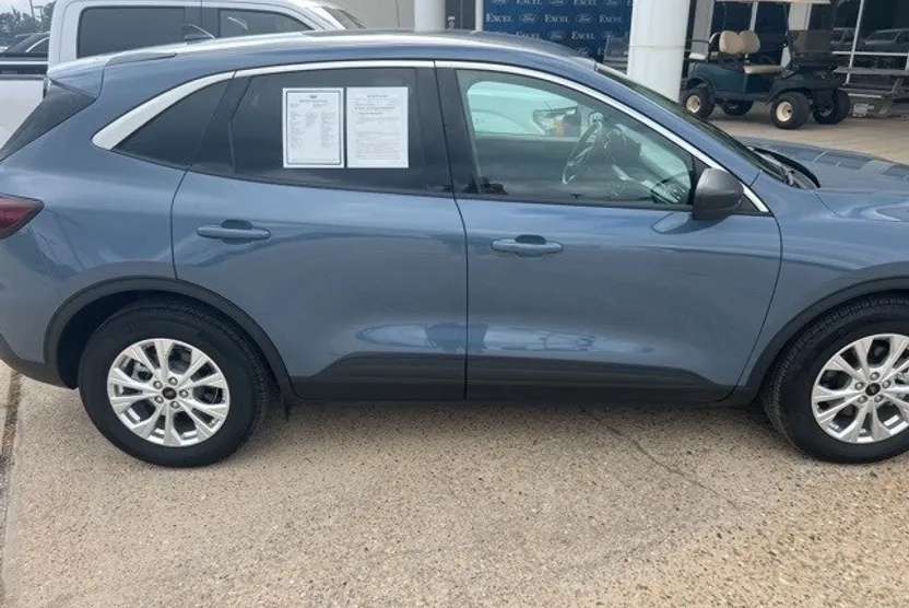 2023 Ford Escape Active photo 1