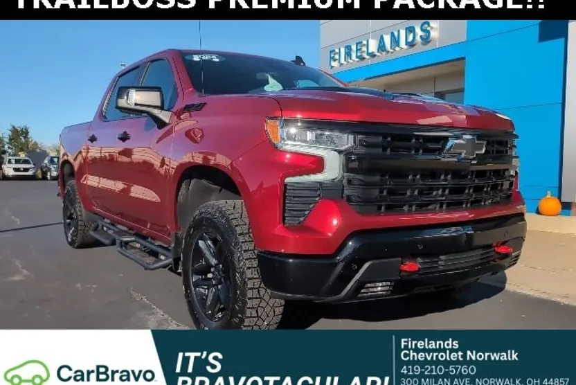 2024 Chevrolet Silverado 1500 LT Trail Boss photo 1