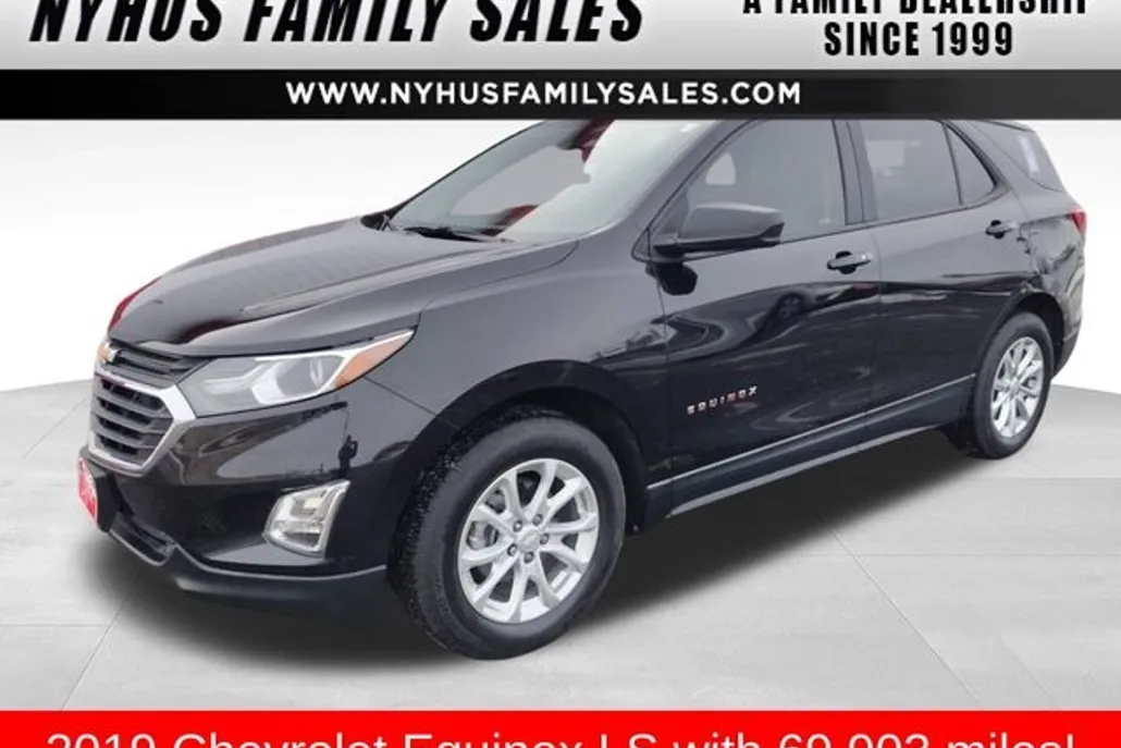 2019 Chevrolet Equinox LS photo 1