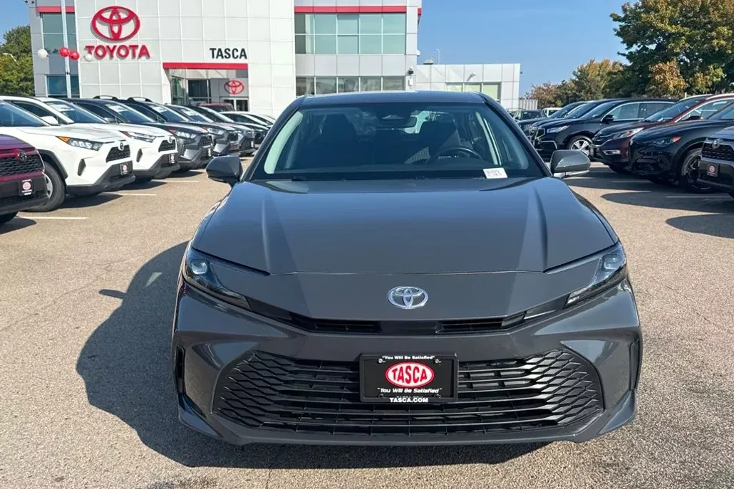 2025 Toyota Camry XSE photo 1
