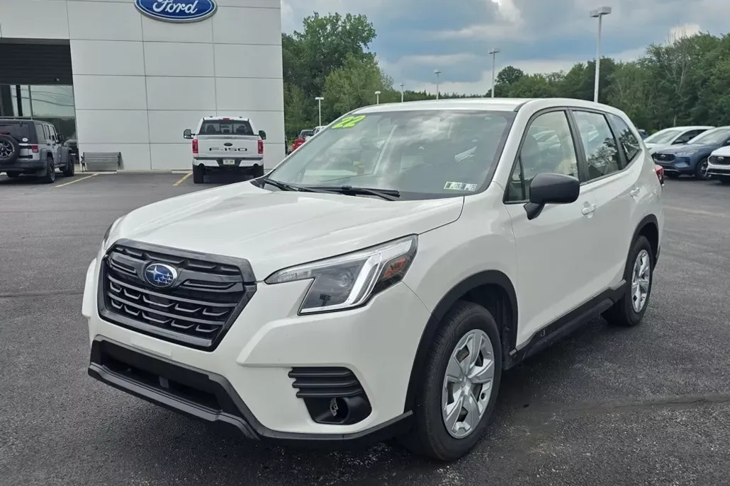2022 Subaru Forester Base photo 1