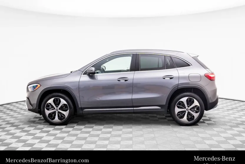 2026 Mercedes Benz GLA 250 4MATIC photo 1