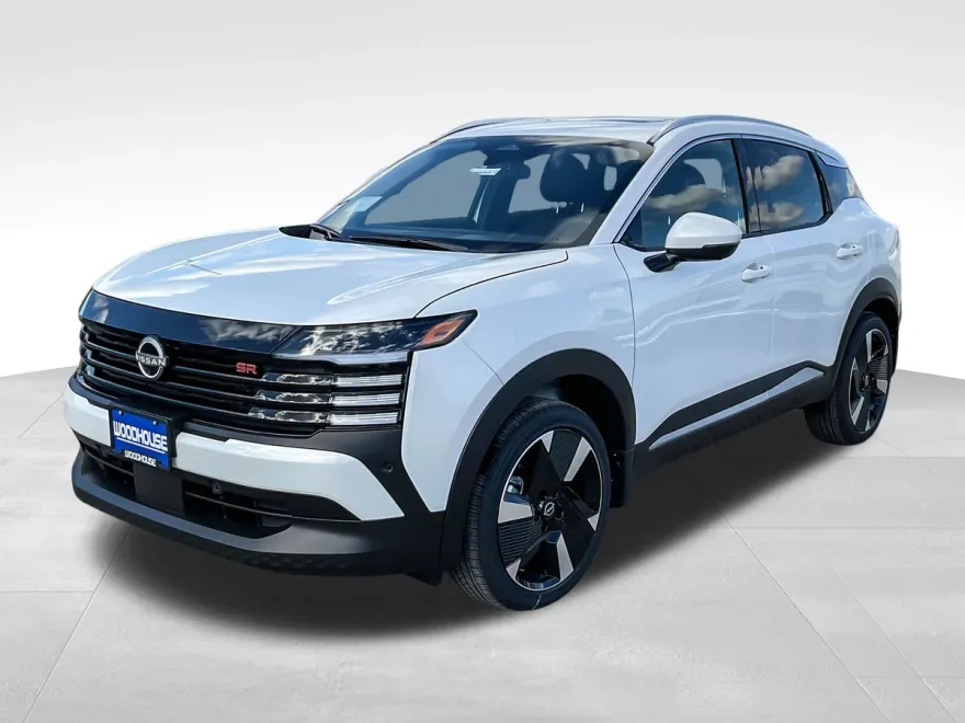 2025 Nissan Kicks SR photo 1