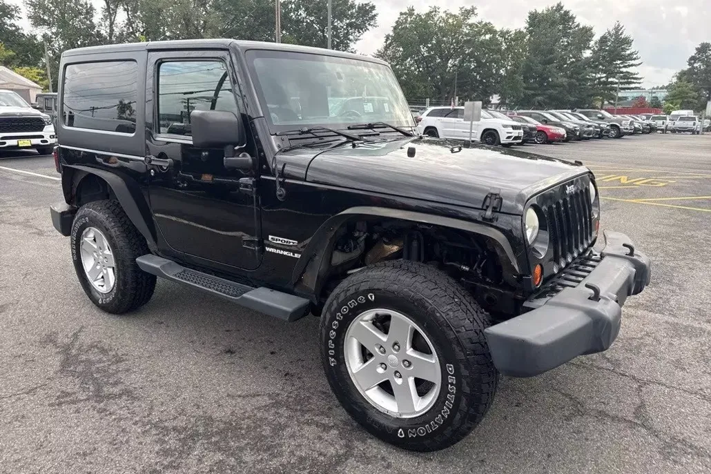 2013 Jeep Wrangler Sport photo 1
