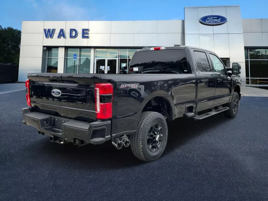 2024 Ford F-350 XLT photo 1