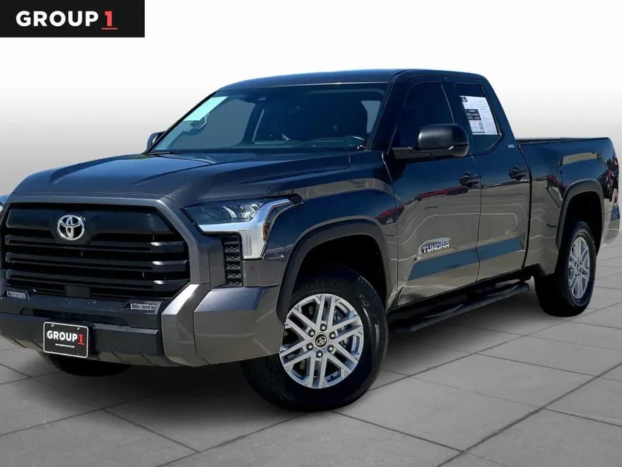 2023 Toyota Tundra SR5 Double Cab photo 1