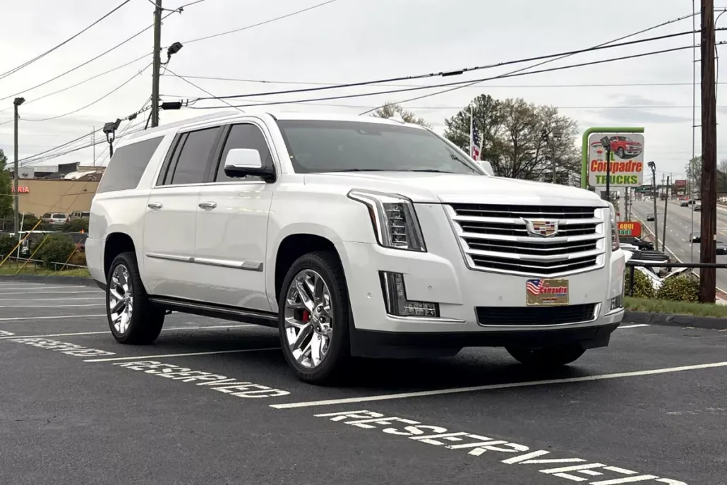 2019 Cadillac Escalade ESV Platinum photo 1