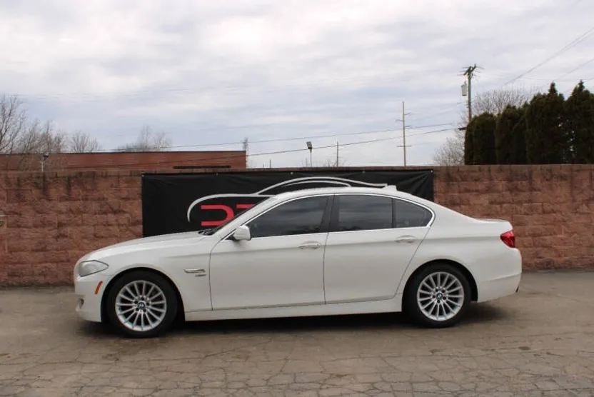 2011 Bmw 535i xDrive photo 1