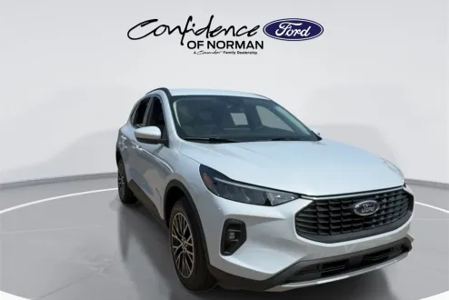 2025 Ford Escape Plug-In Hybrid photo 2