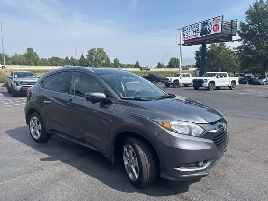 2017 Honda HR-V EX-L 2WD photo 1