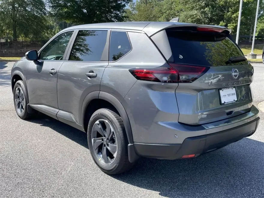 2026 Nissan Rogue SV photo 1