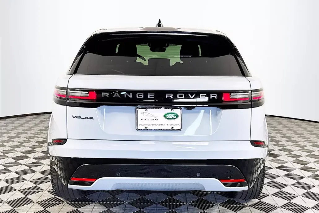 2026 Land Rover Range Rover Velar SE photo 1