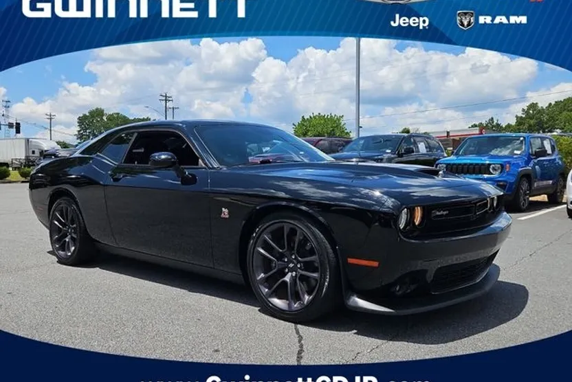 2022 Dodge Challenger R/T Scat Pack photo 1