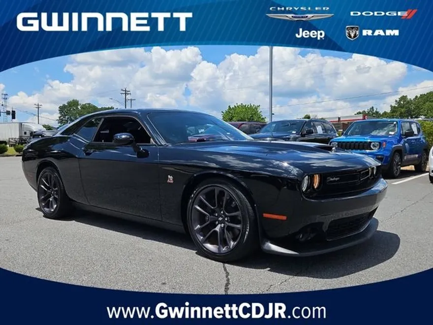 2022 Dodge Challenger R/T Scat Pack photo 1