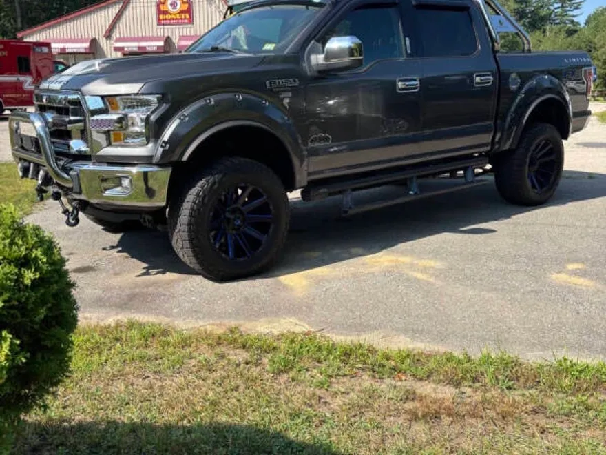 2016 Ford F-150 XLT photo 1