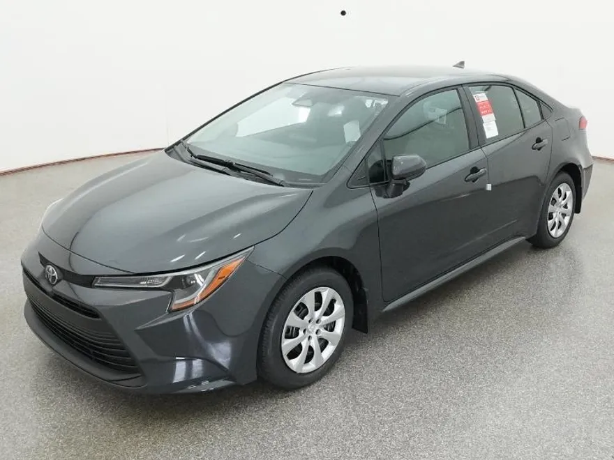 2026 Toyota Corolla LE photo 1