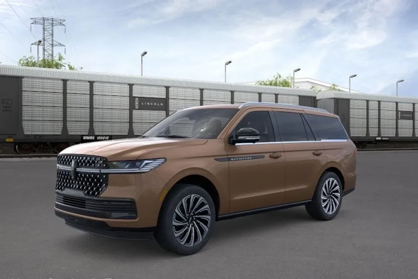 2025 Lincoln Navigator Black Label photo 1