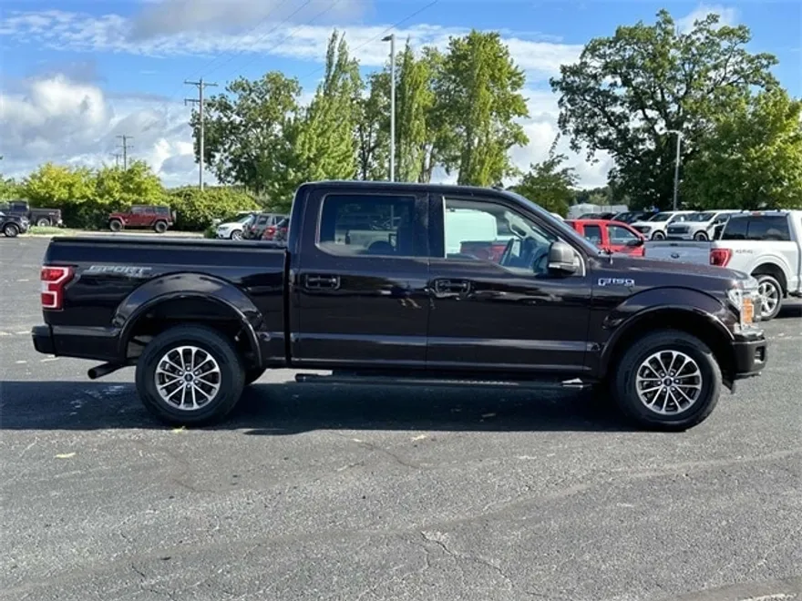 2020 Ford F-150 XLT photo 1