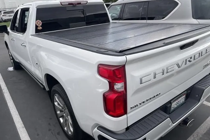2020 Chevrolet Silverado 1500 High Country photo 1
