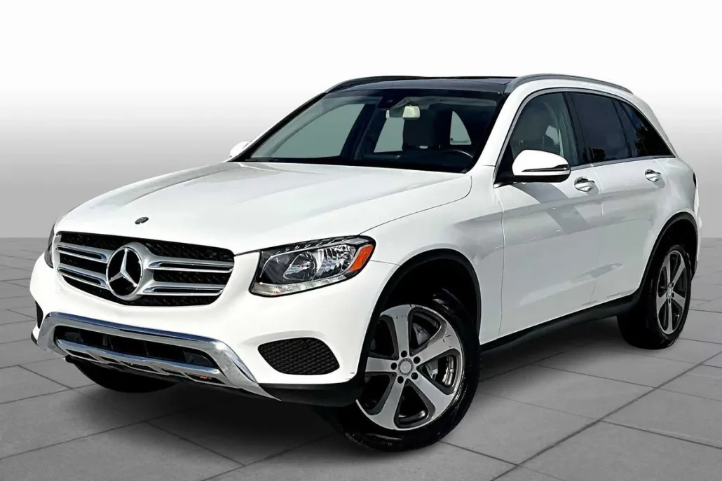 2016 Mercedes Benz GLC 300 4MATIC photo 1