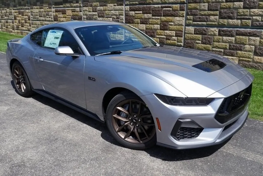 2025 Ford Mustang GT Premium photo 1