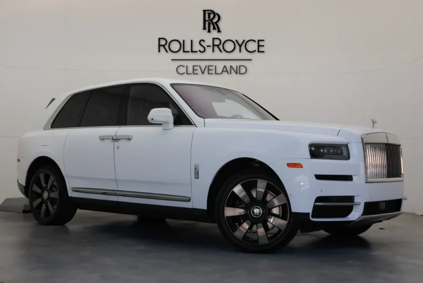 2023 Rolls Royce Cullinan RR31 photo 1