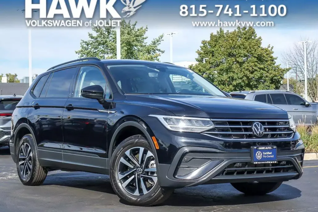 2024 Volkswagen Tiguan S photo 1
