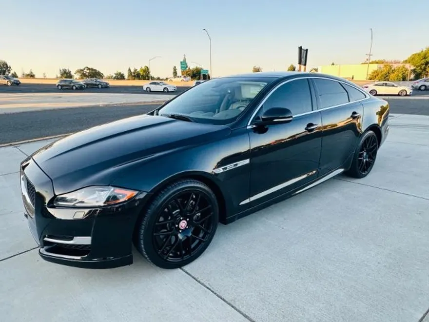 2016 Jaguar XJ Sport Supercharged XJR photo 1