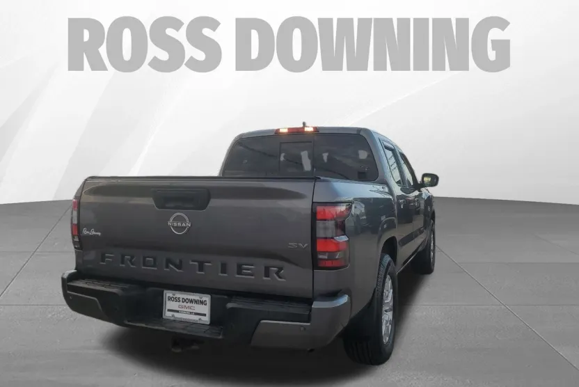 2022 Nissan Frontier SV photo 1