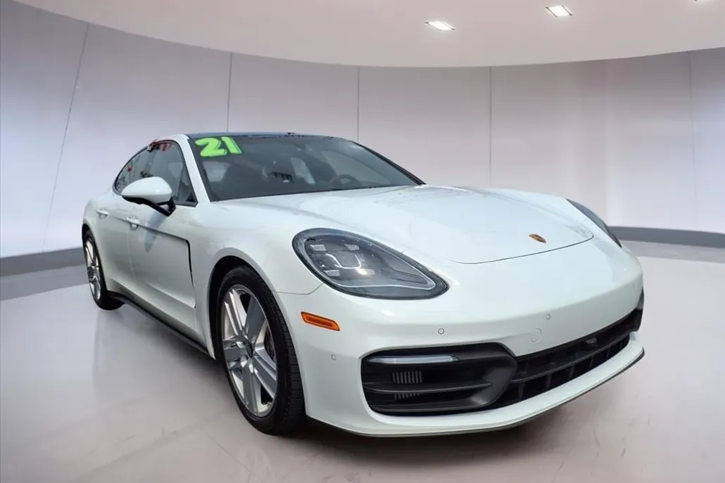 2021 Porsche Panamera 4 photo 1