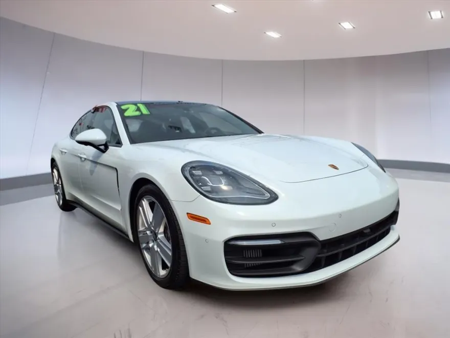 2021 Porsche Panamera 4 photo 1