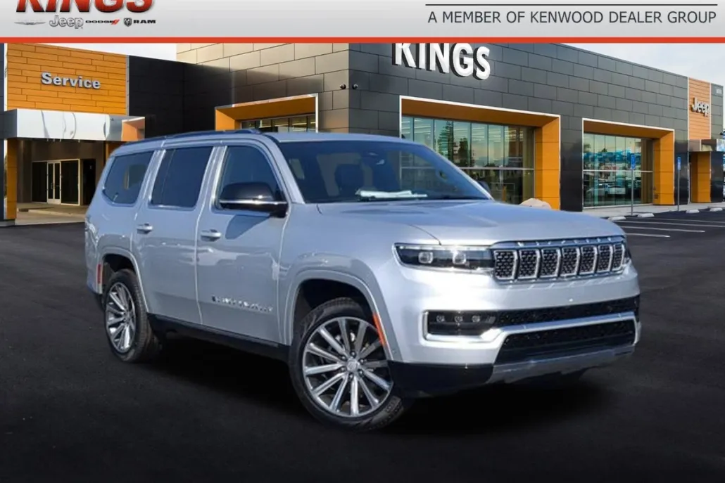 2024 Jeep Grand Wagoneer photo 1