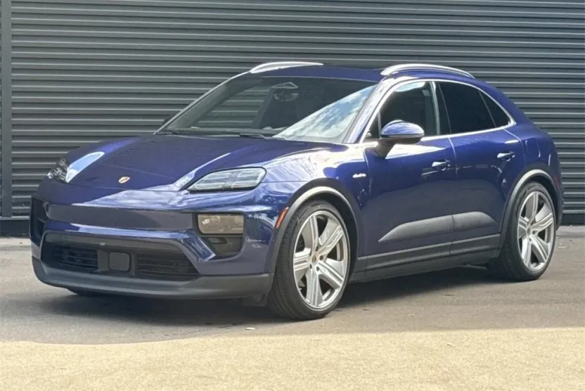 2024 Porsche Macan Electric 4 photo 1
