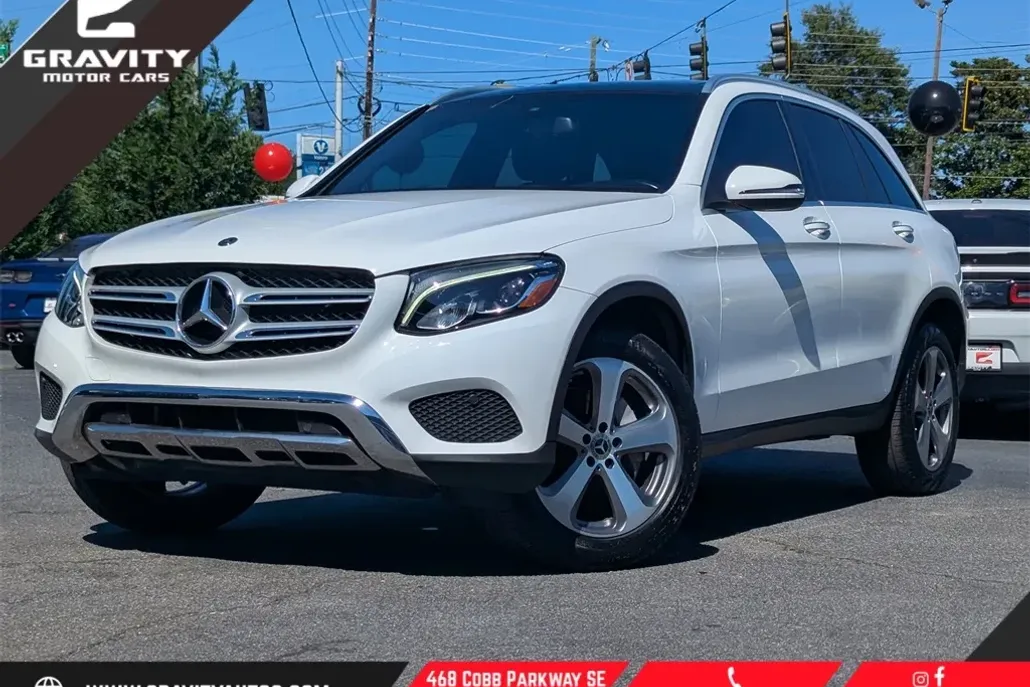 2019 Mercedes Benz GLC 300 photo 1
