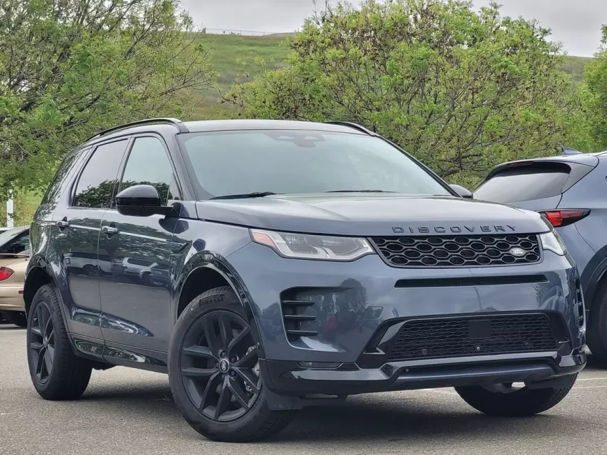 2024 Land Rover Discovery Sport Dynamic SE photo 1