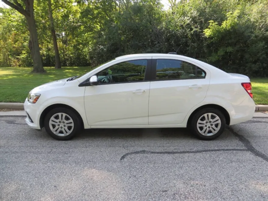 2018 Chevrolet Sonic LS photo 1