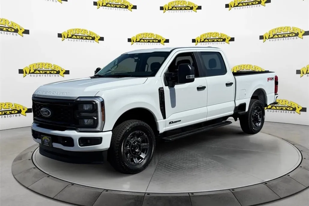 2025 Ford F-350 photo 1