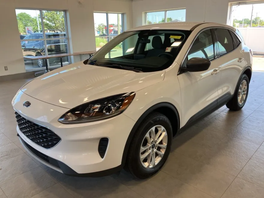 2022 Ford Escape SE photo 1