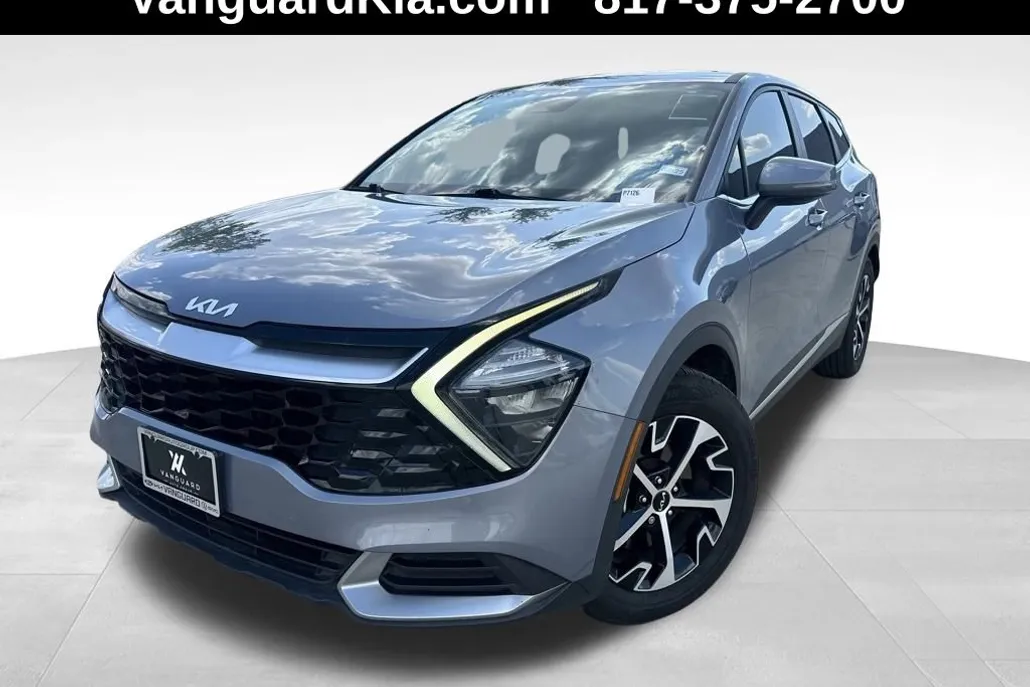 2023 Kia Sportage EX photo 1