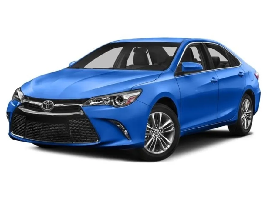 2016 Toyota Camry SE photo 1