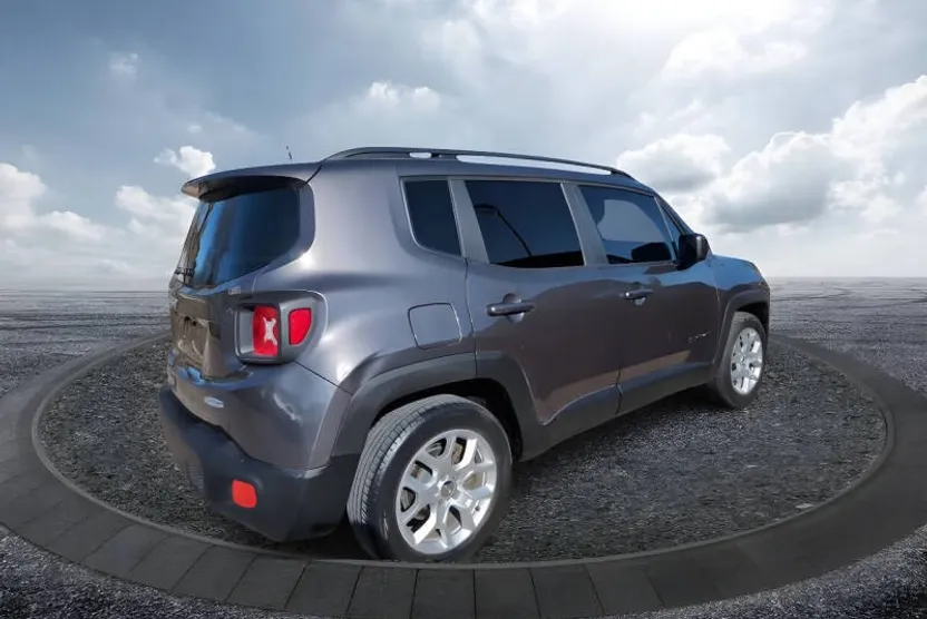 2018 Jeep Renegade Latitude North Edition photo 1