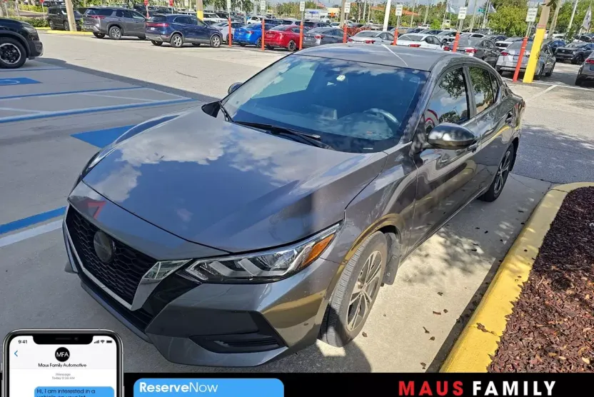 2022 Nissan Sentra SV photo 1