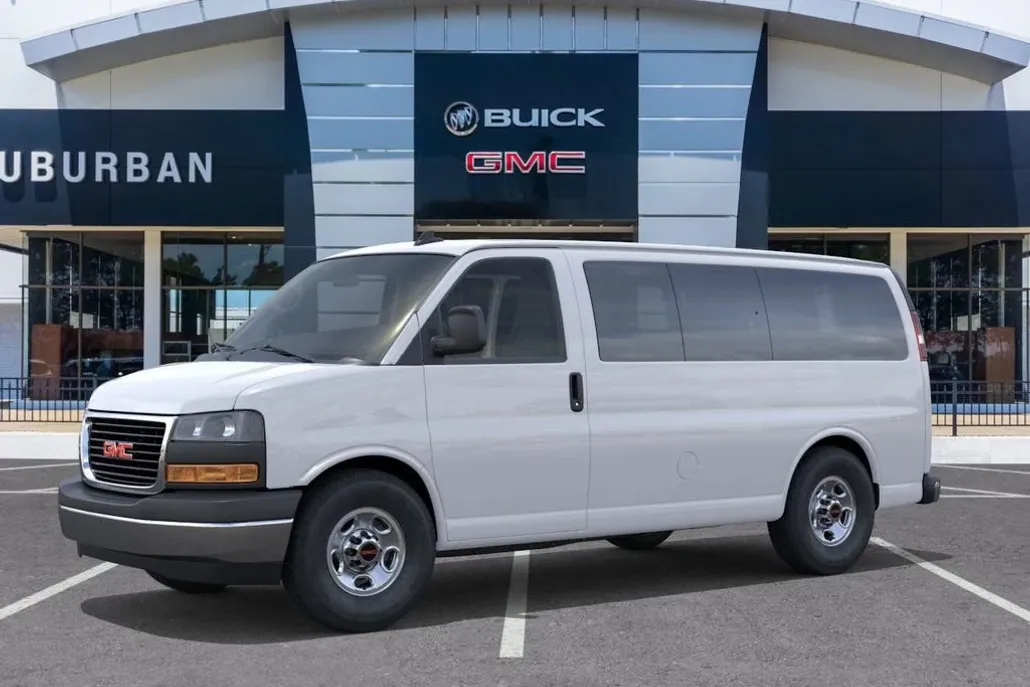2025 Gmc Savana Passenger 2500 LT photo 1