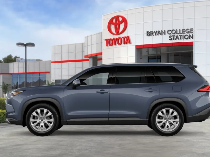 2026 Toyota Highlander Limited Hybrid photo 1