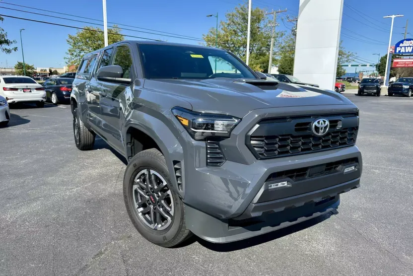 2024 Toyota Tacoma TRD Sport Double Cab photo 1