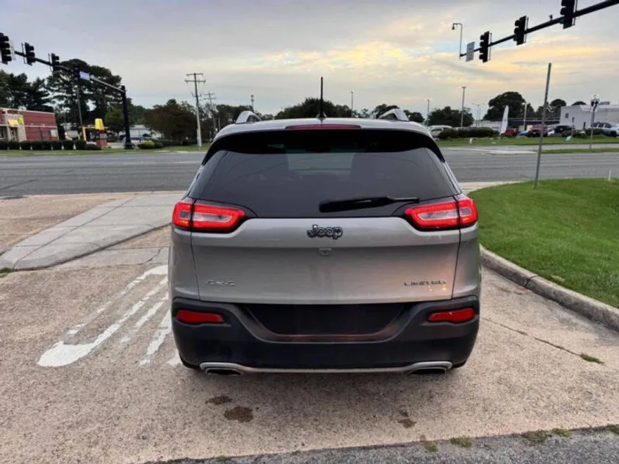2015 Jeep Cherokee Limited photo 1