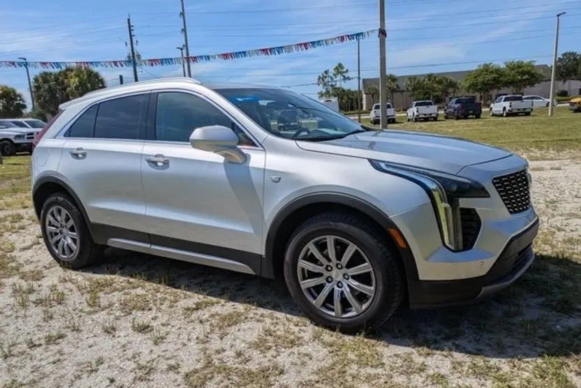 2019 Cadillac XT4 Premium Luxury photo 1